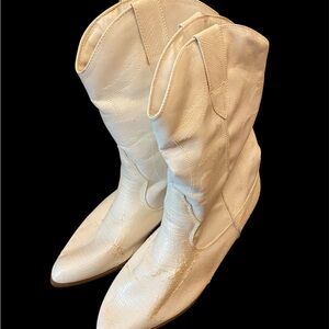 Women's Cream Cowboy Boots